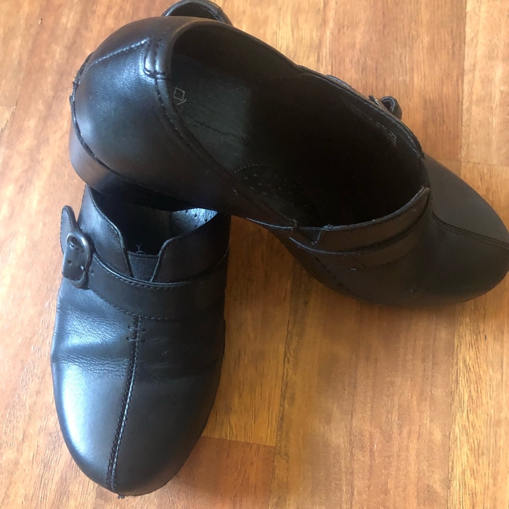 Dansko shoes 👞 size 39 (8.5)